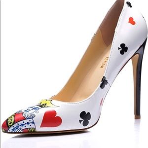 White stiletto poker pumps  ♥️♦️ ♣️